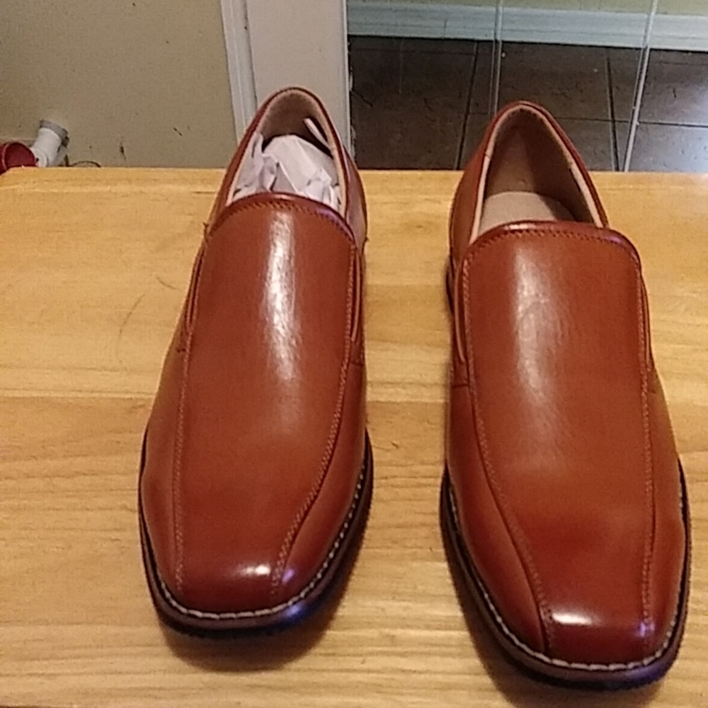 Men shoes size 9